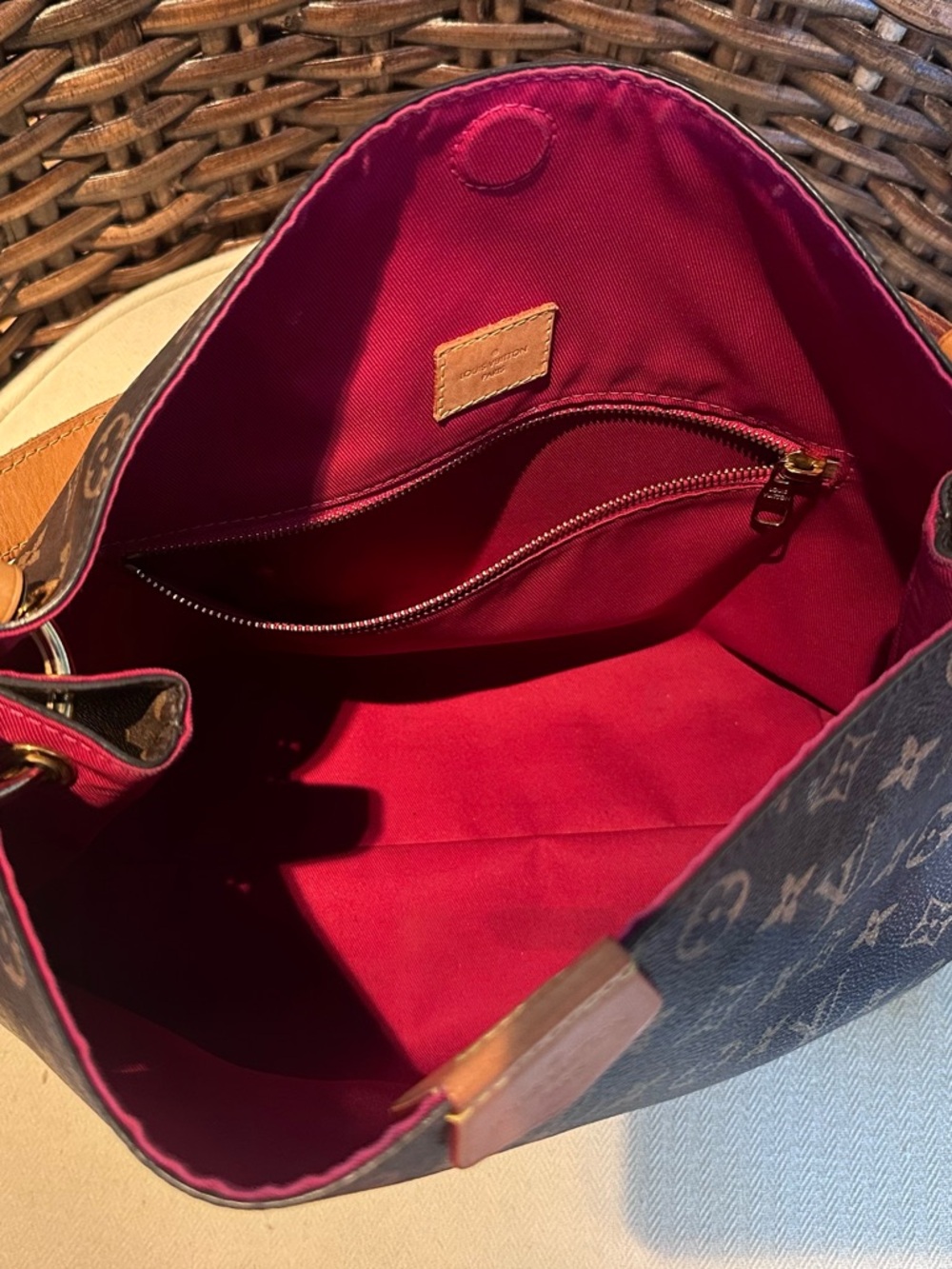 Louis Vuitton Brown Monogram Canvas Shoulder Bag with Fuchsia Interior - Picture 12 of 17